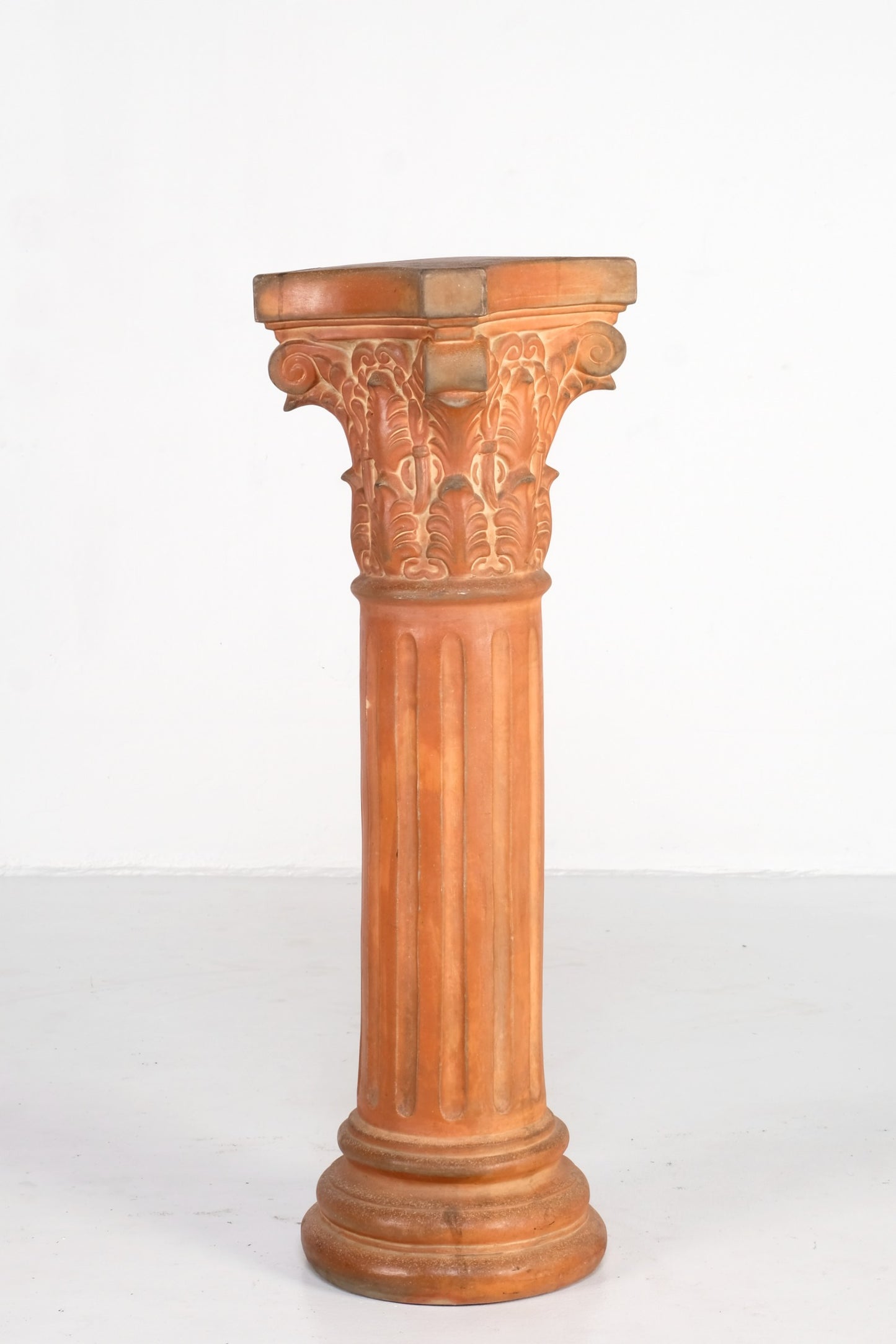 CORENTHIAN COLOMN PEDESTAL