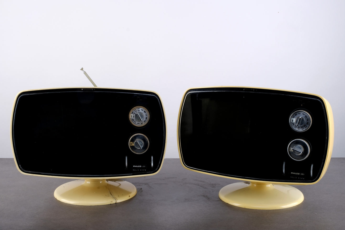 PHILCO FORD