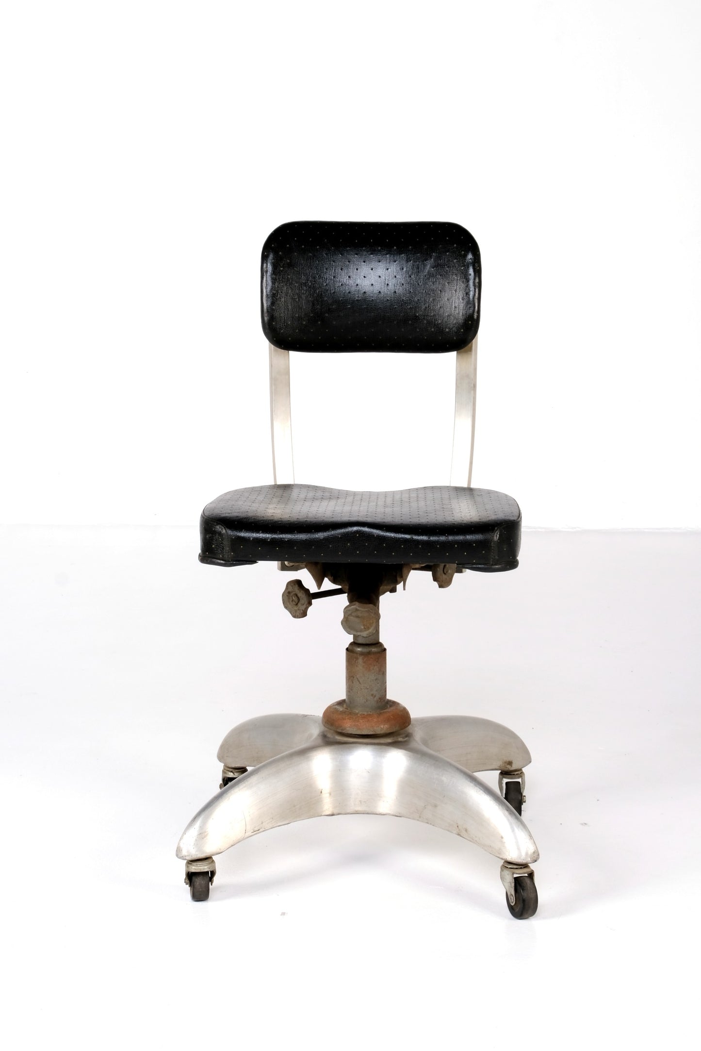 INDUSTRIAL OFFICE SWIVEL ARMLESS CHAIR BY: JAMESTOWN