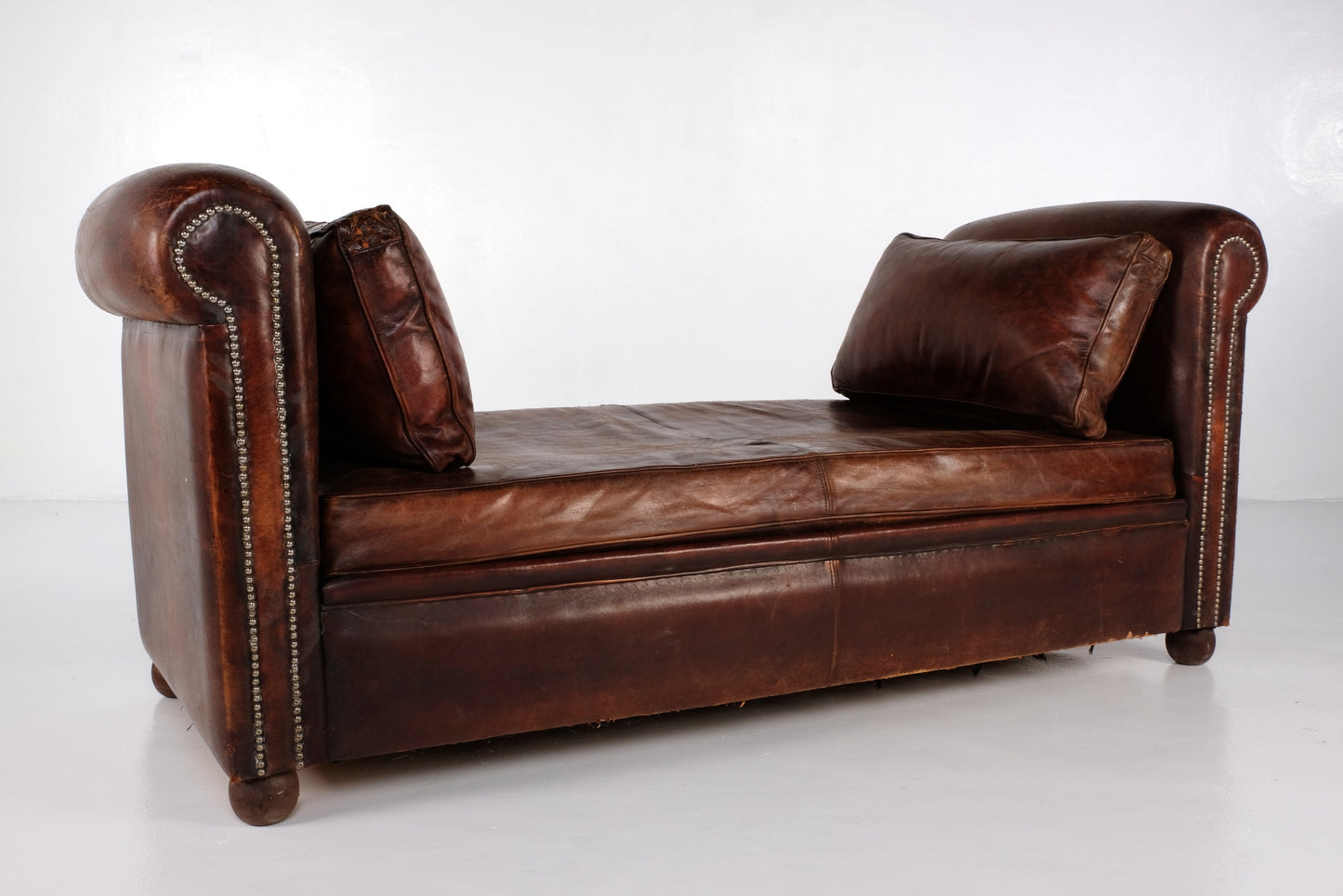 ARTDECO EUROPEAN STYLE DAYBED SOFA