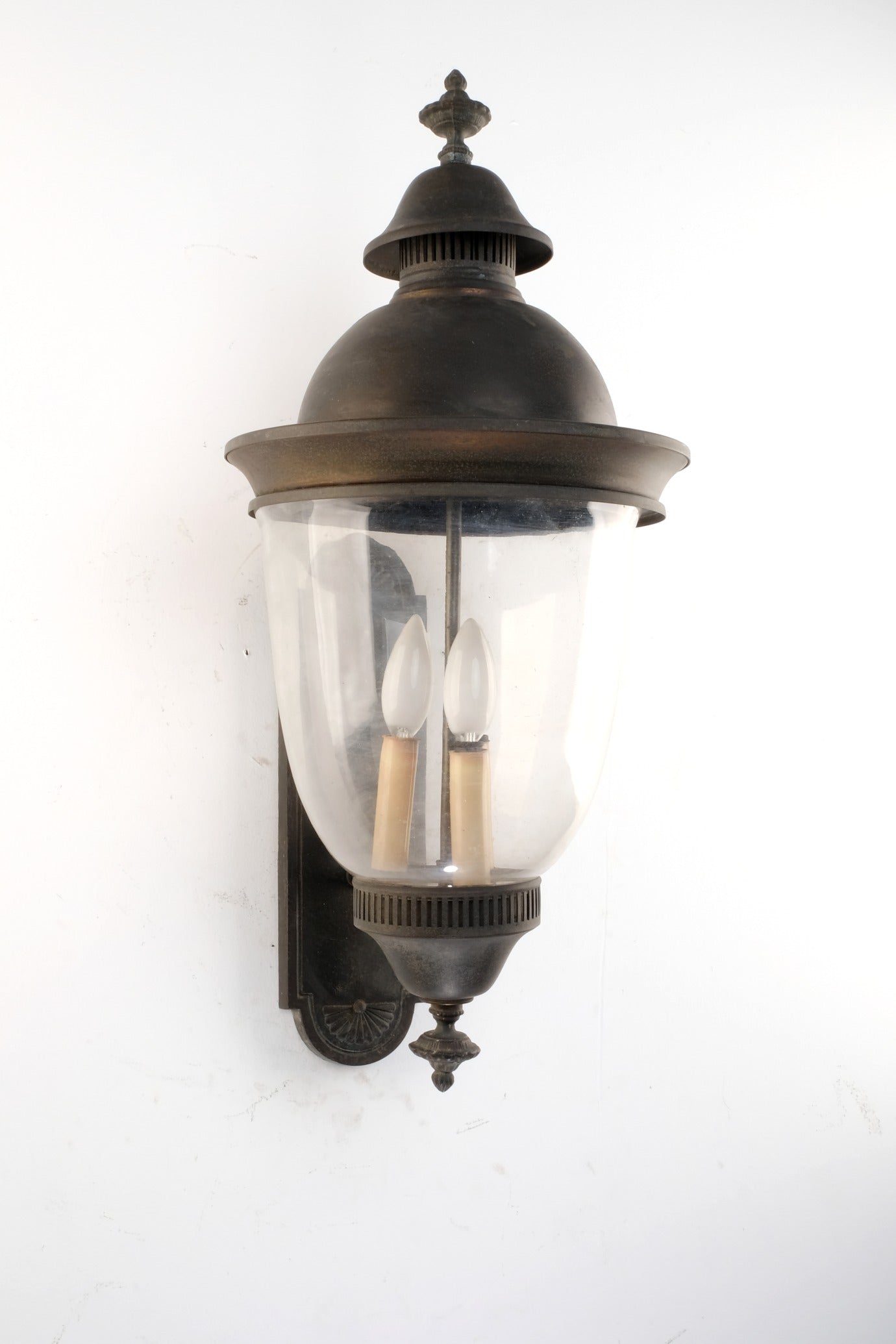 VINTAGE GOTHIC GARDEN WALL LAMP