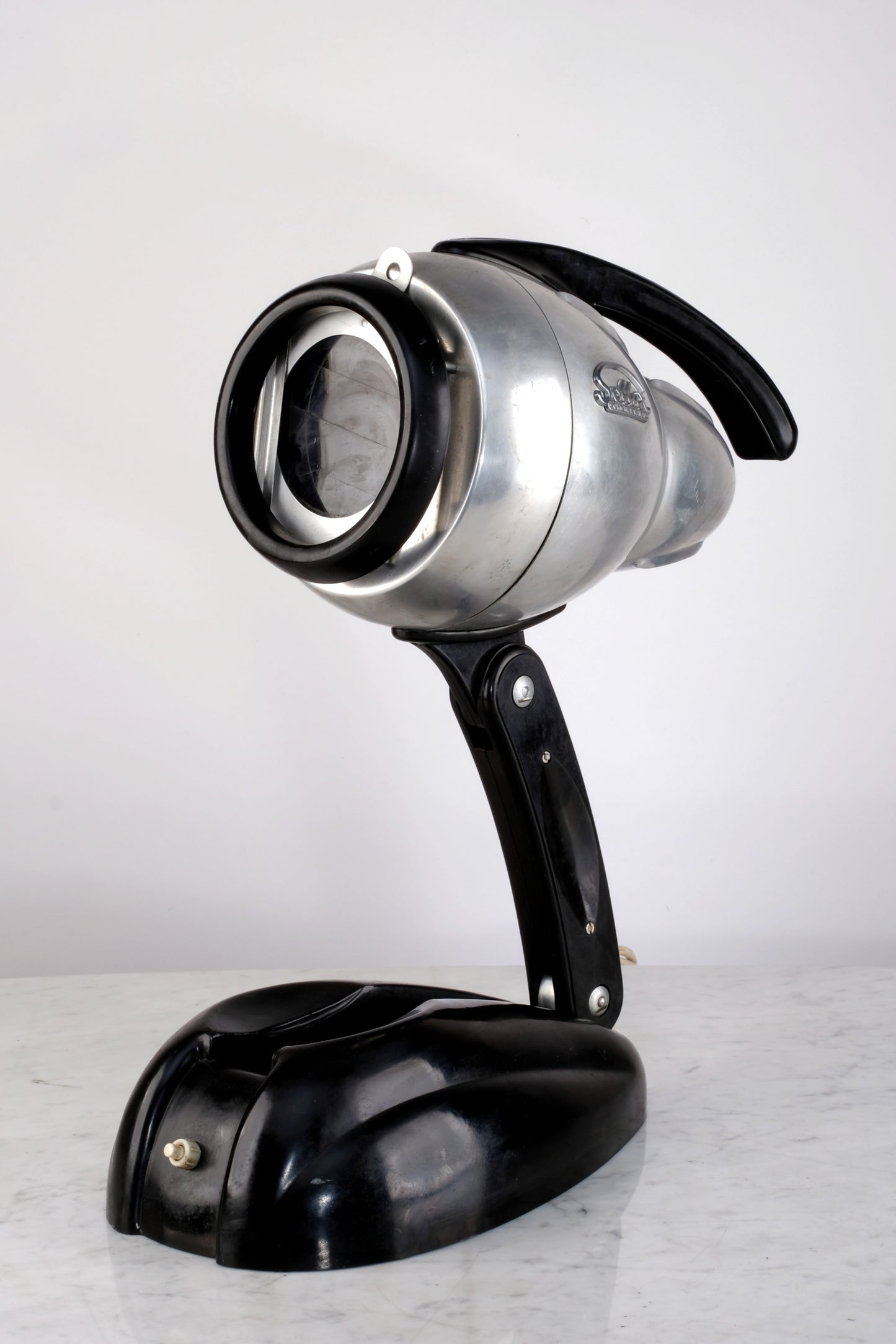 SOLLUX BY HANAU DESK LAMP