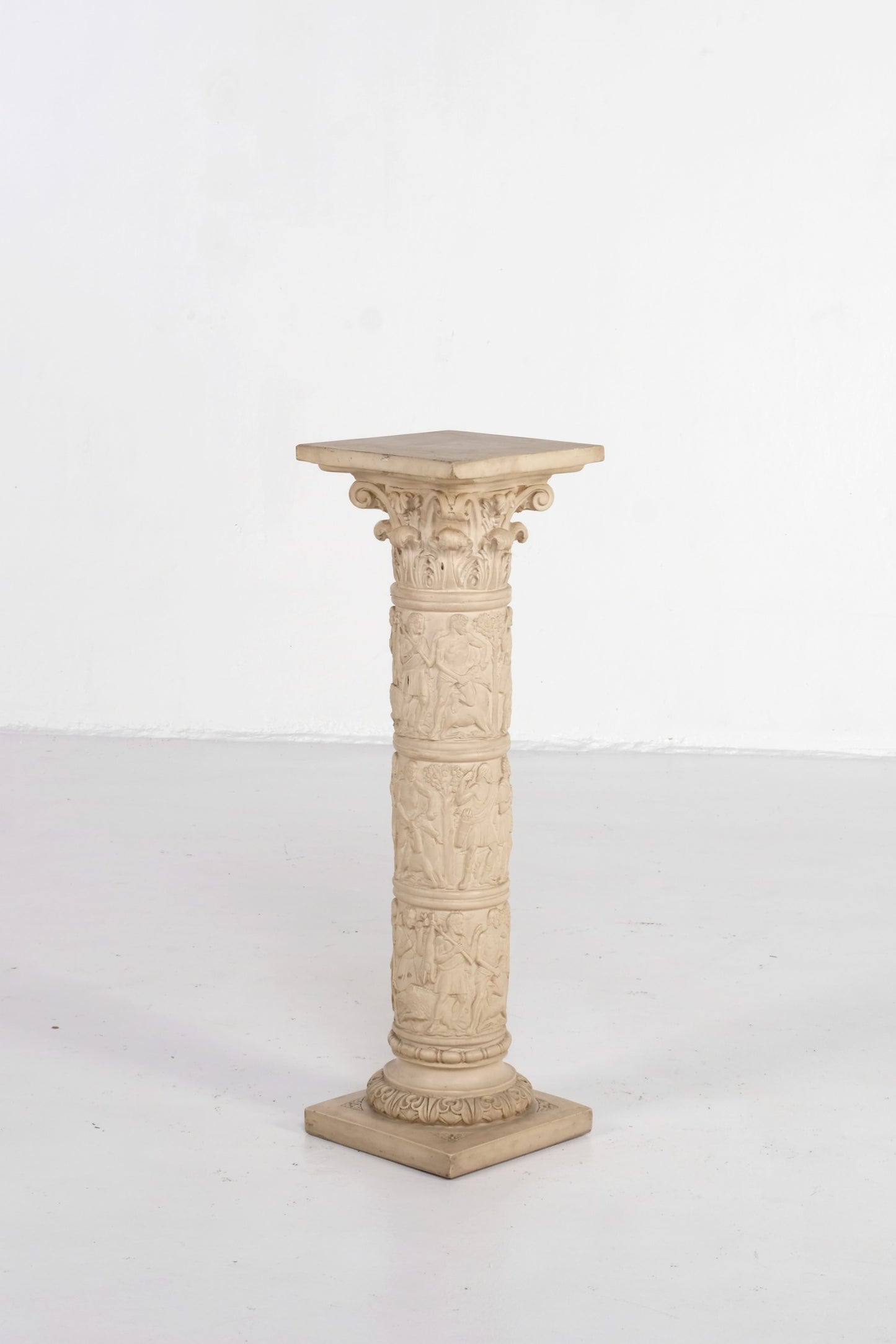 CORENTHIAN COLOMN PEDESTAL
