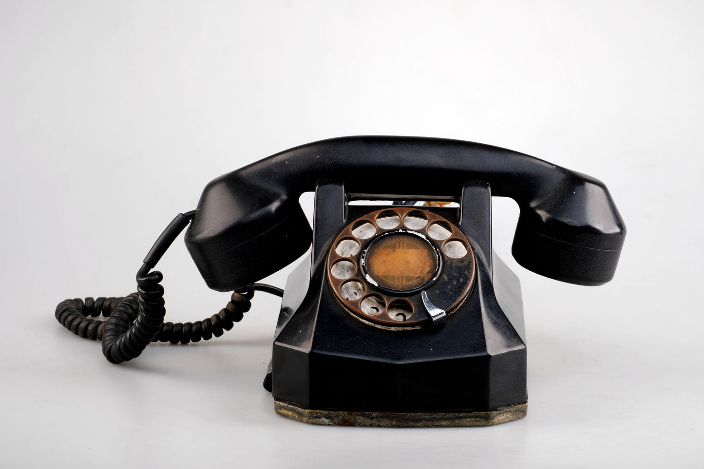 ART DECO MONOPHONE DESK PHONE
