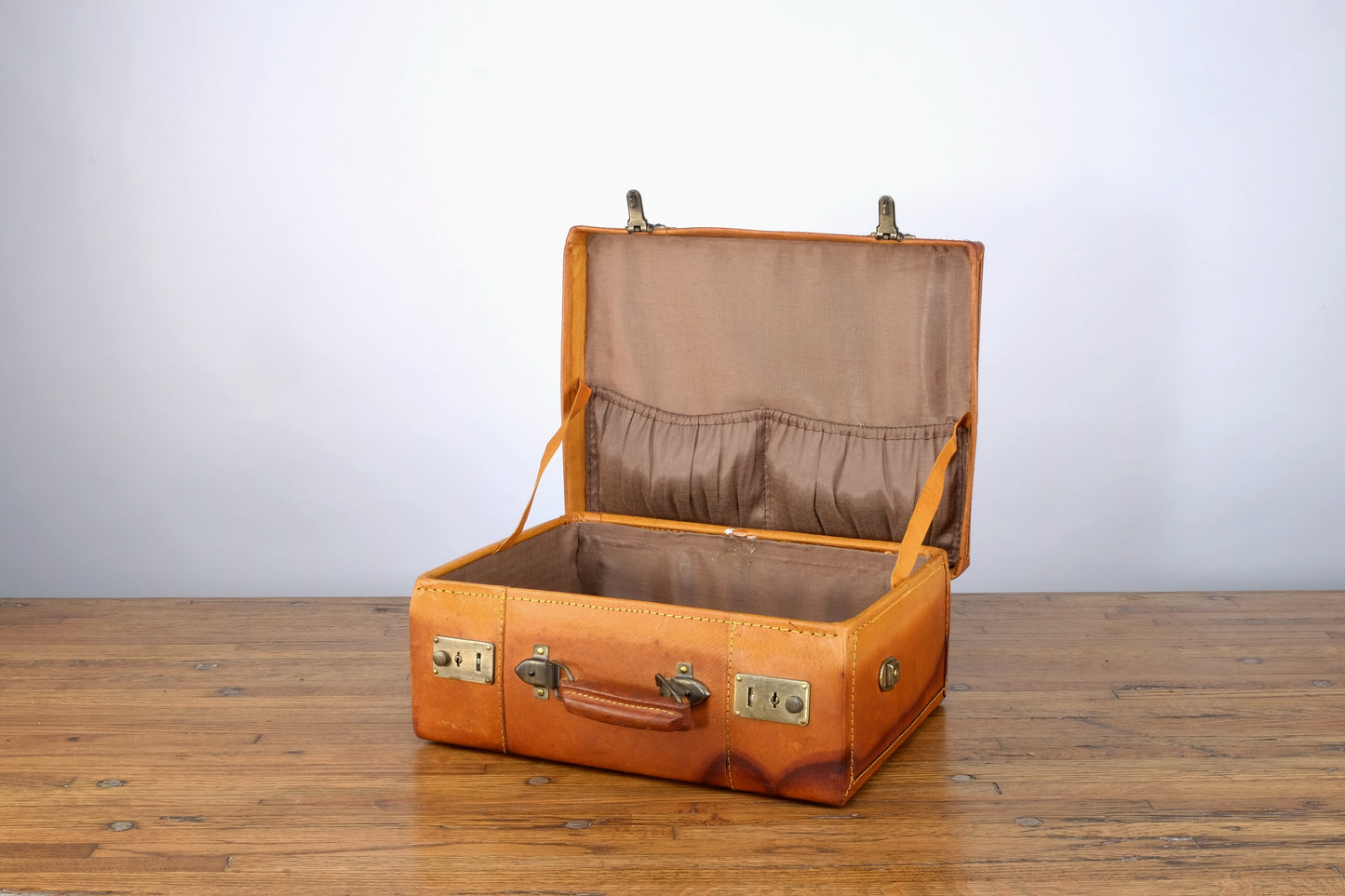 UNKNOWN SMALL HONEY BROWN LUGGAGE