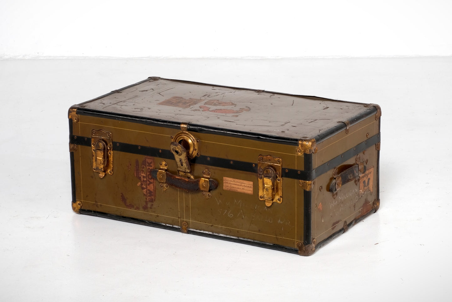 GREEN WOODEN STEAMER TRUNK