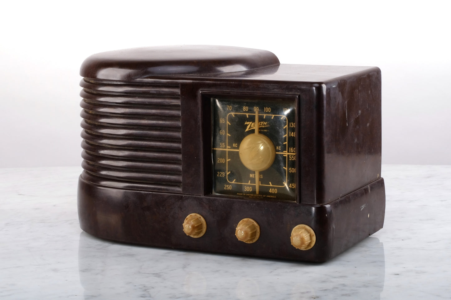 ZENITH RADIO