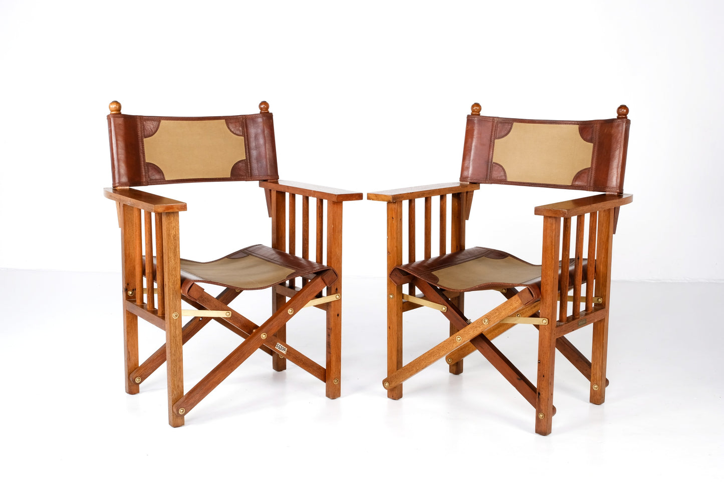 PRIZMIC & BRILL DIRECTOR’S FOLDING CHAIR