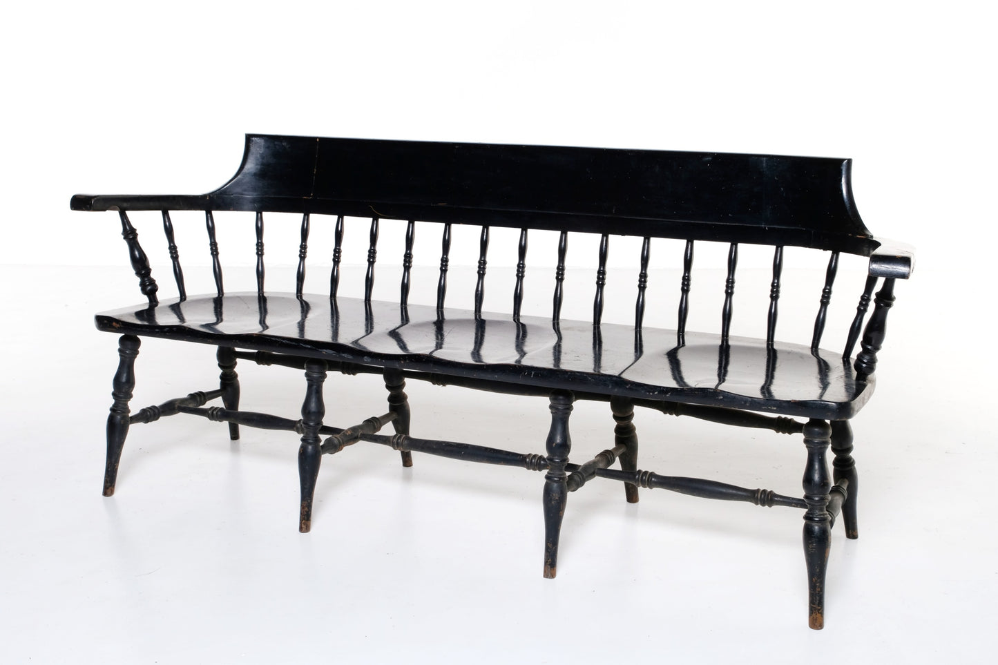 ANTIQUE WINDSOR 3-SEATER BENCH