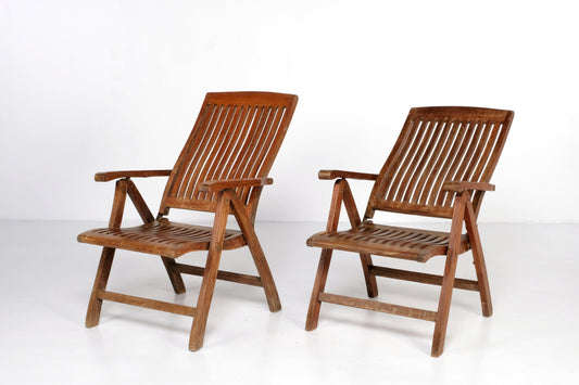 VINTAGE OUTDOOR FOLDING CHAIR