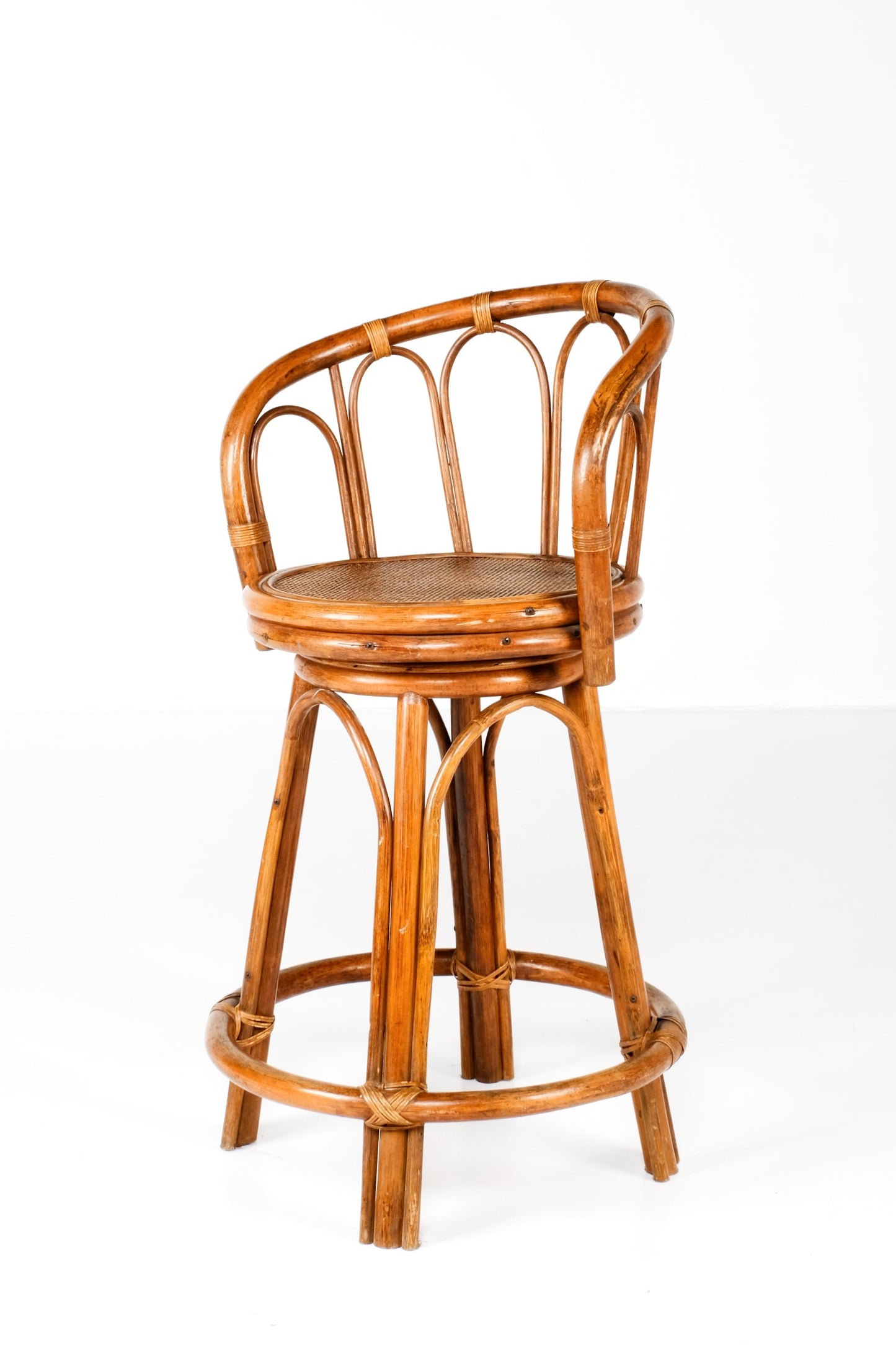 RATTAN SWIVEL BARSTOOLS
