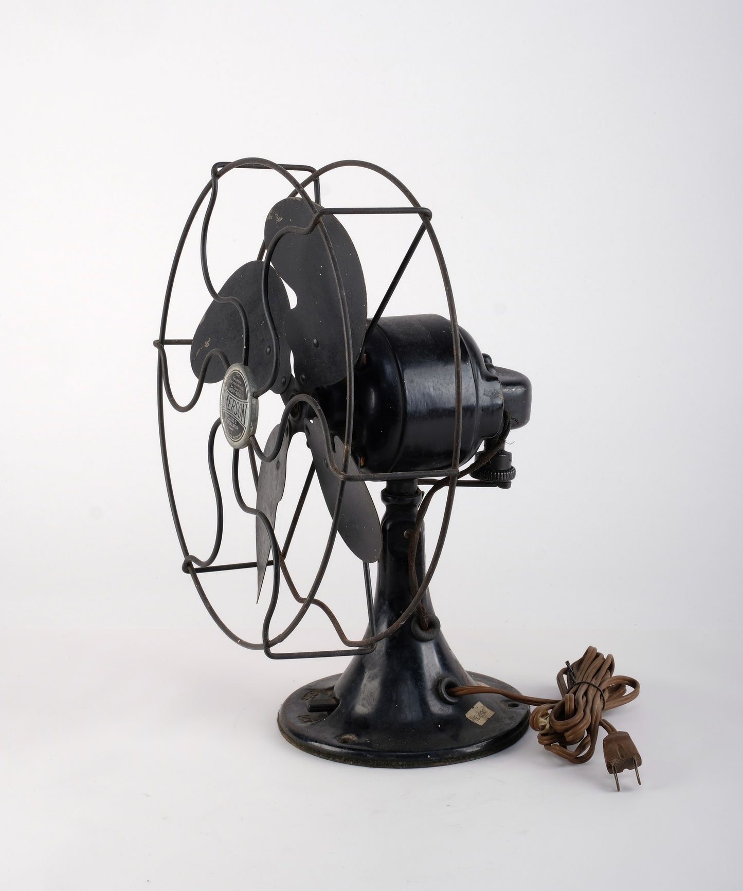 EMERSON OSCILLATING DESK ELECTRIC FAN