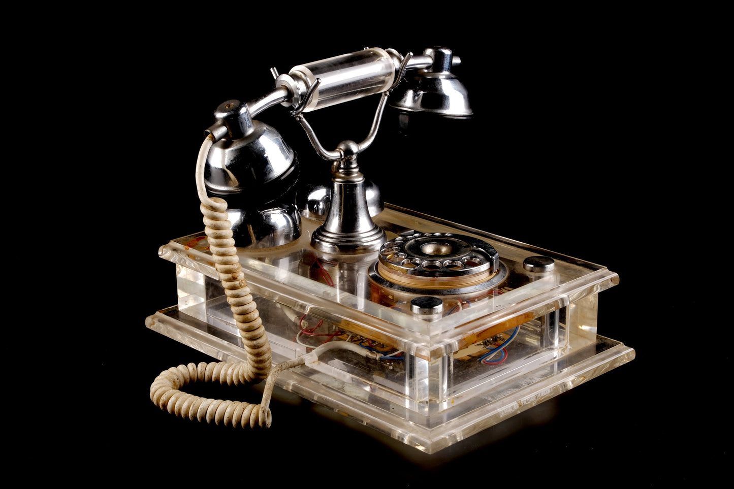 ACRYLIC CRADLE PHONE