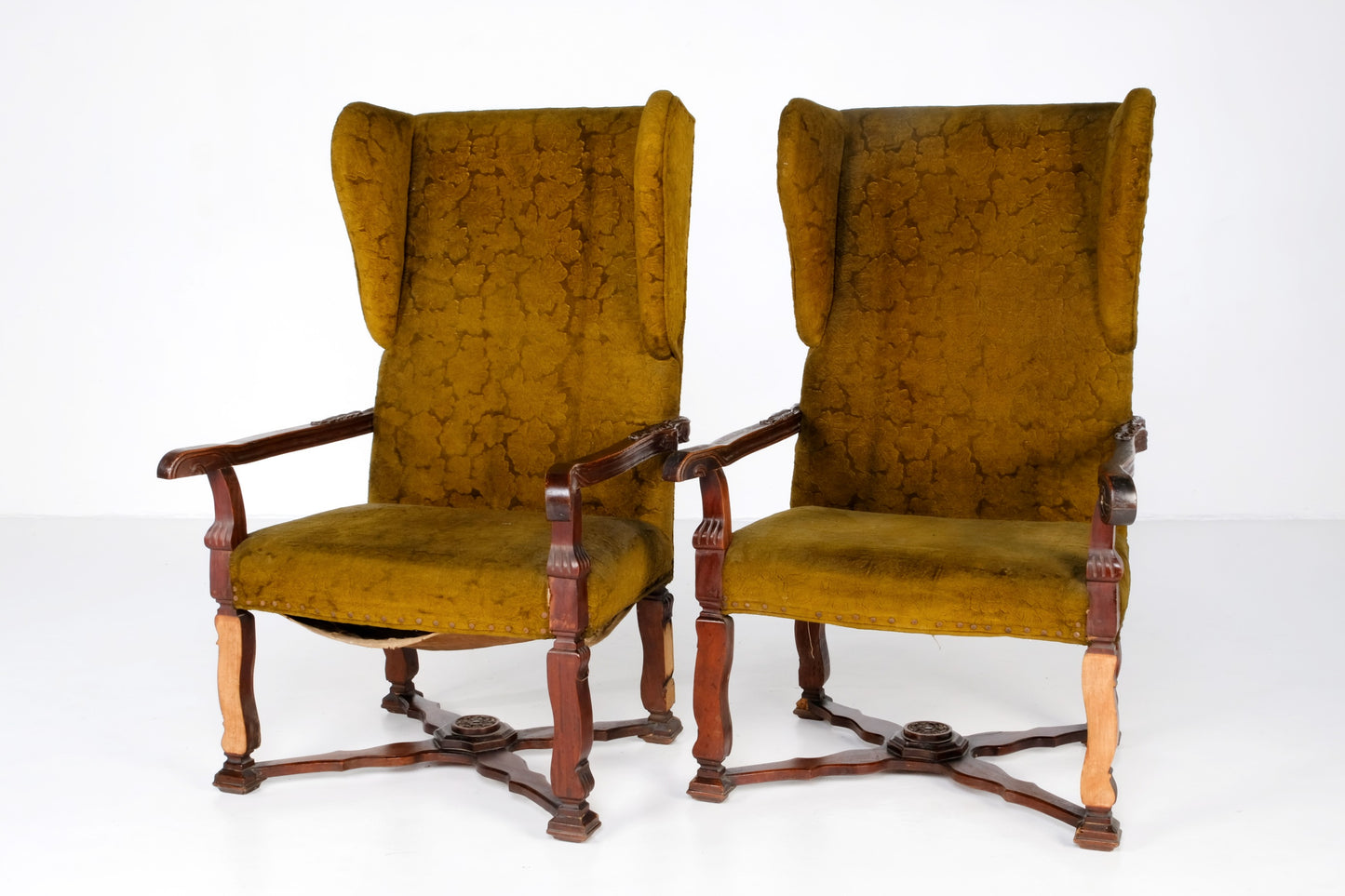 ANTIQUE HIGH WINGBACK CHAIR