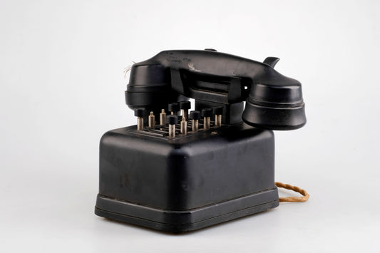 SPEAK-EASY PHONE CRADLE PHONE