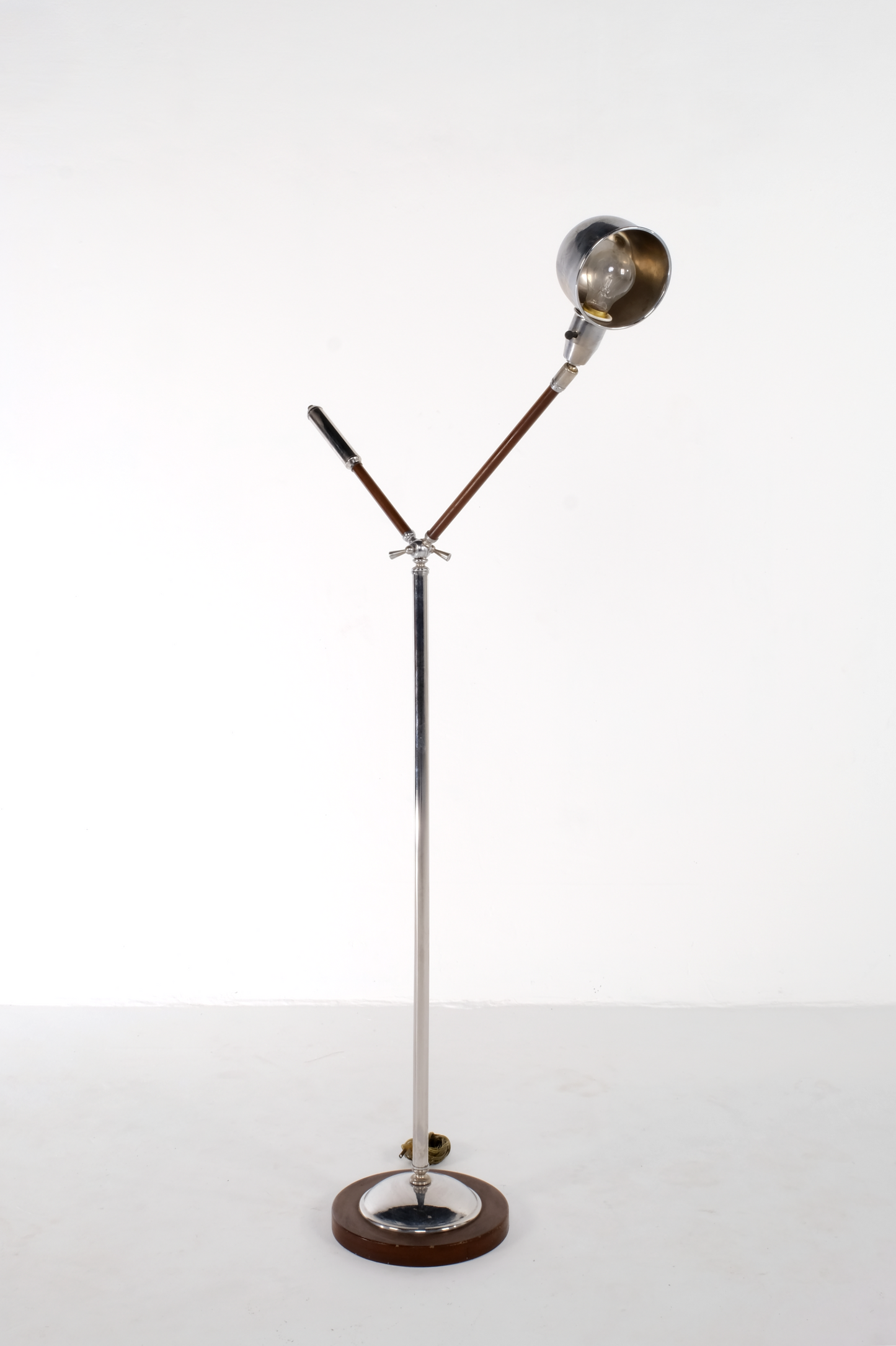 VINTAGE INDUSTRIAL FLOOR LAMP WITH HANDLE