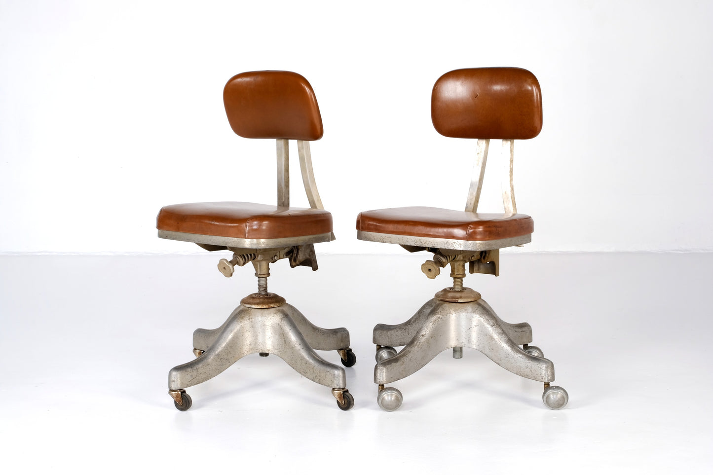 INDUSTRIAL OFFICE SWIVEL ARMLESS CHAIR BY: SHAW WALKER