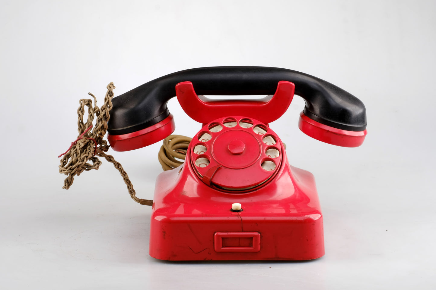 ART DECO TWO TONE PUSH BOTTON CRADLE PHONE