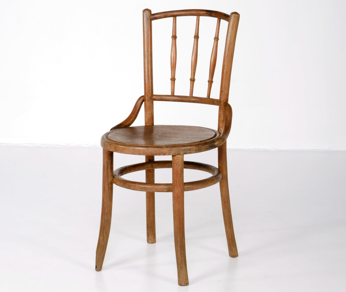 ANTIQUE WINDSOR DINING CHAIR