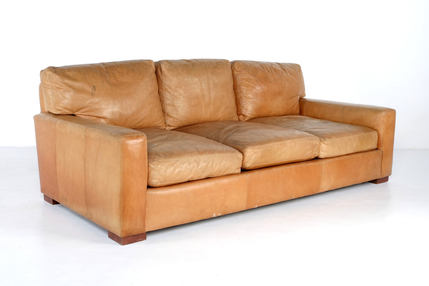 CLASSIC CENTER COUCH FROM RESTORATION HARDWARE