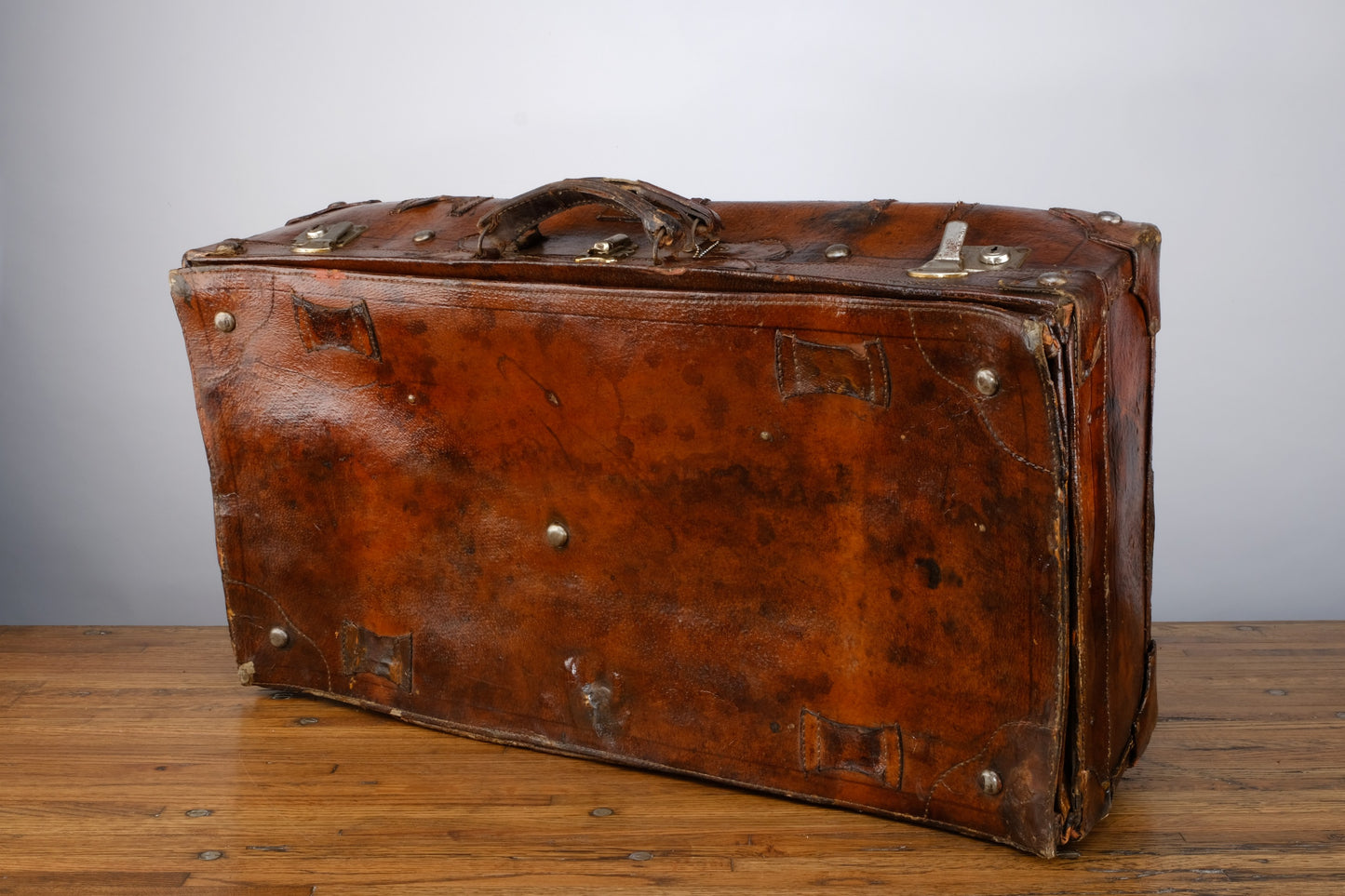 UNKNOWN LEATHER LUGGAGE