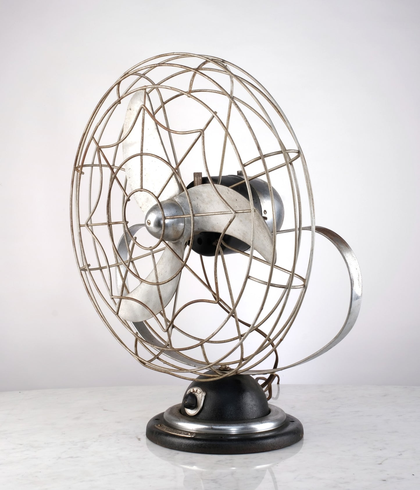 ART DECO ESKIMO KING COBWEB ELECTRIC DESK FAN