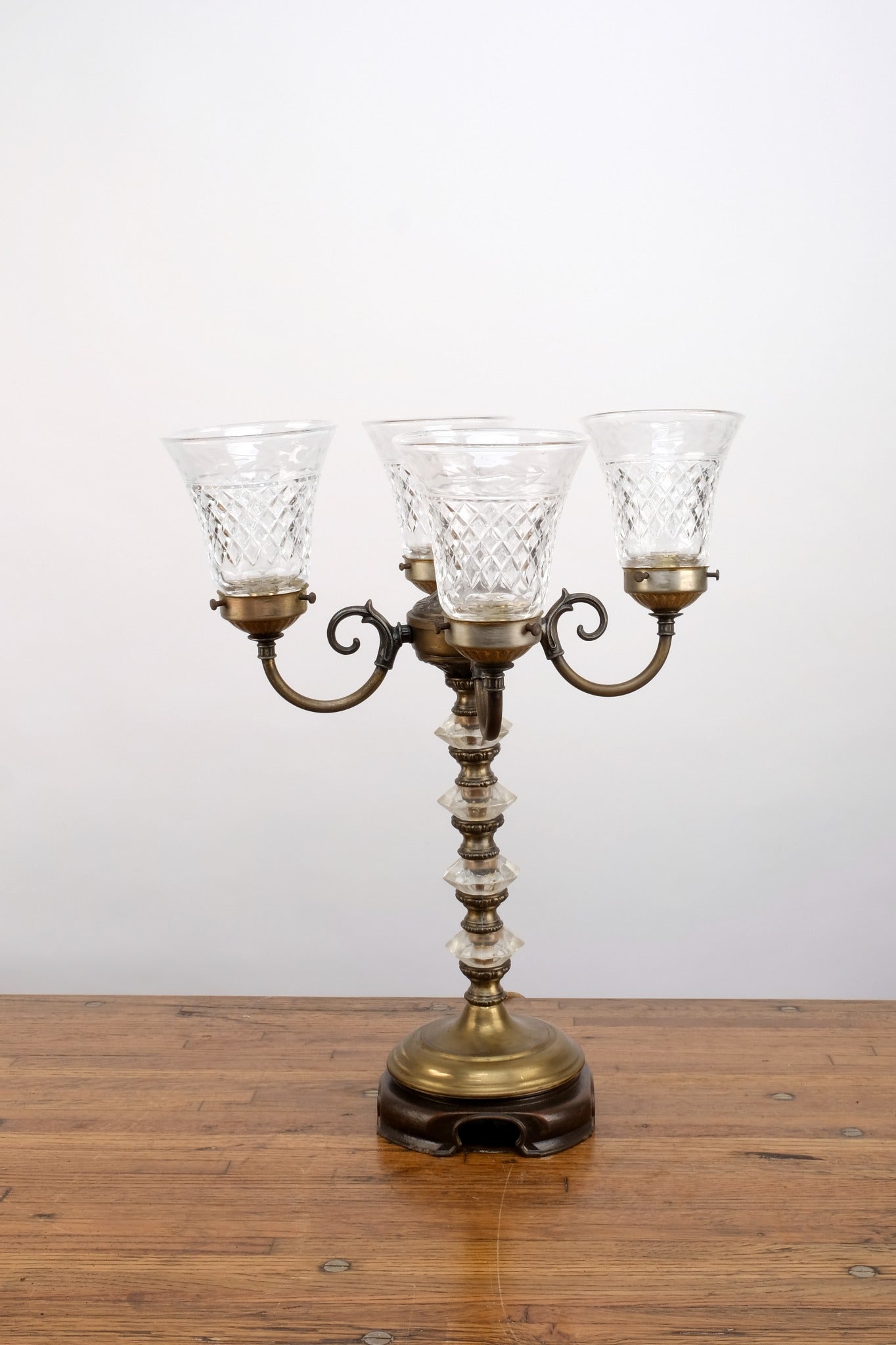 CANDELABRA-STYLE TABLE GLASS LAMP