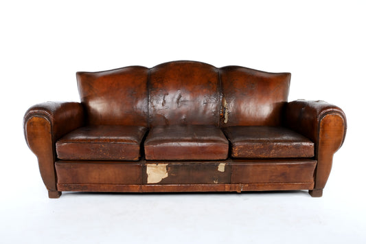 ARTDECO CLASSIC MOUSTACHE FRENCH CLUB COUCH