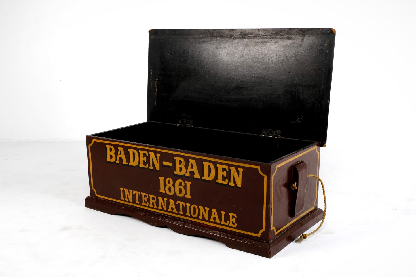BADEN-BADEN TRUNK