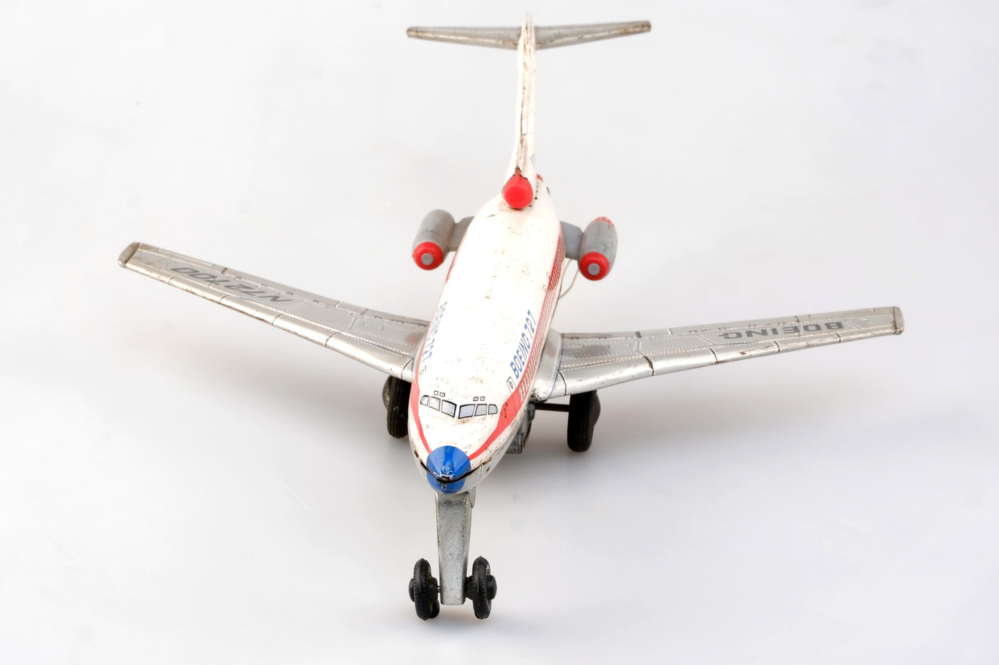 BOEING 727 TIN PLANE BATTERY RUN N72700