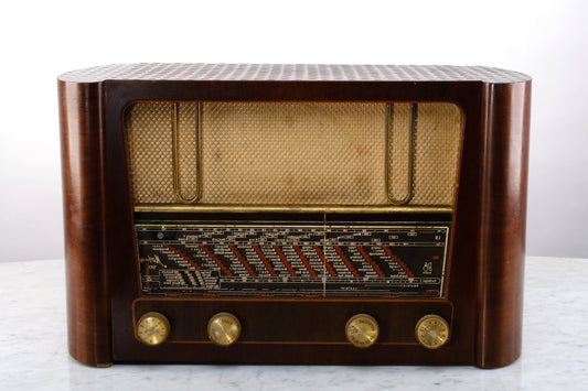 BANG & OLUFSEN RADIO