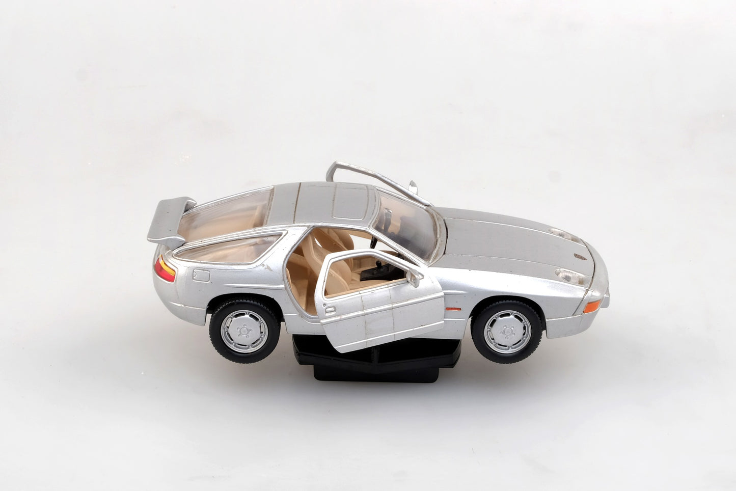 PORSCHE AUTOMATIC