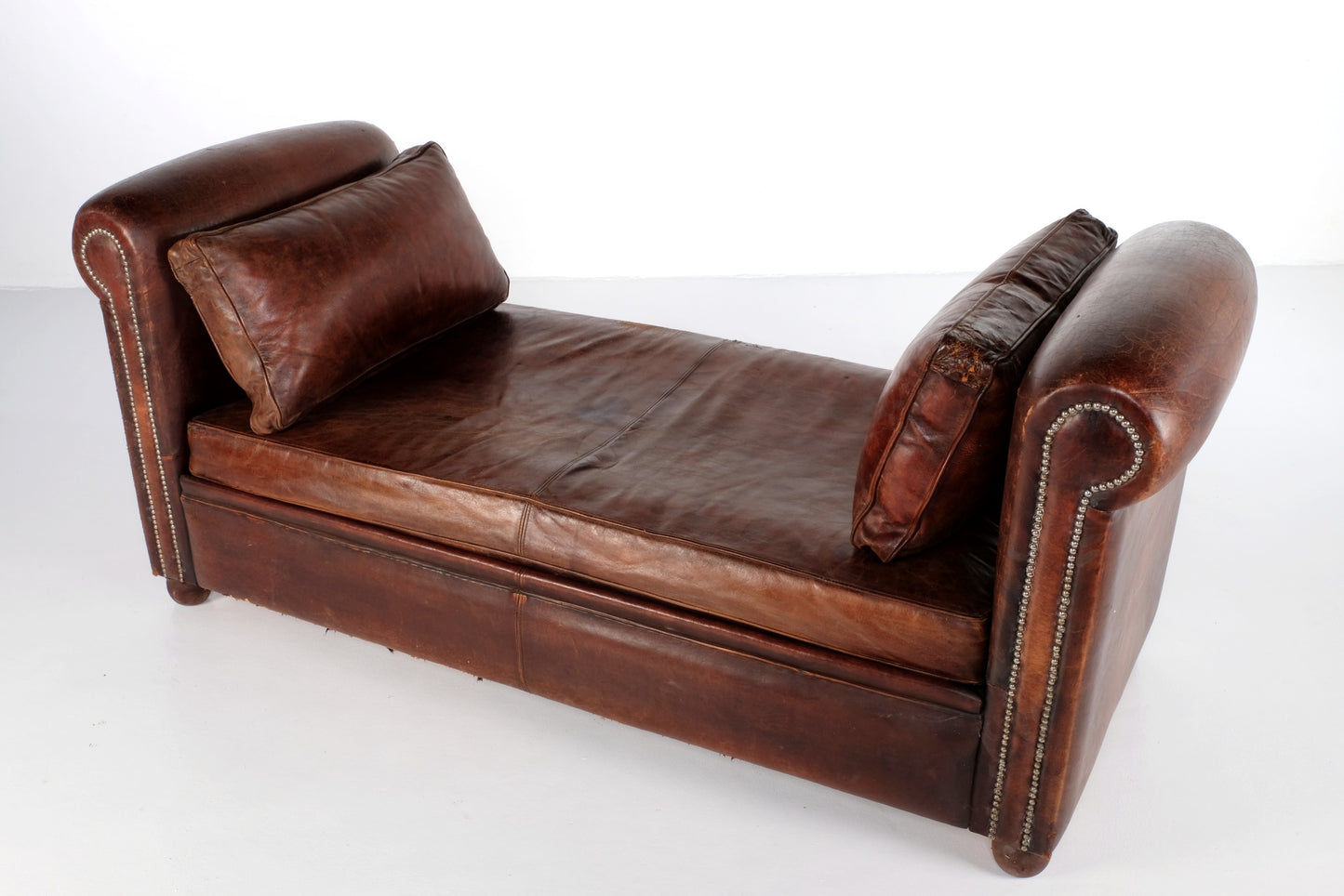 ARTDECO EUROPEAN STYLE DAYBED SOFA