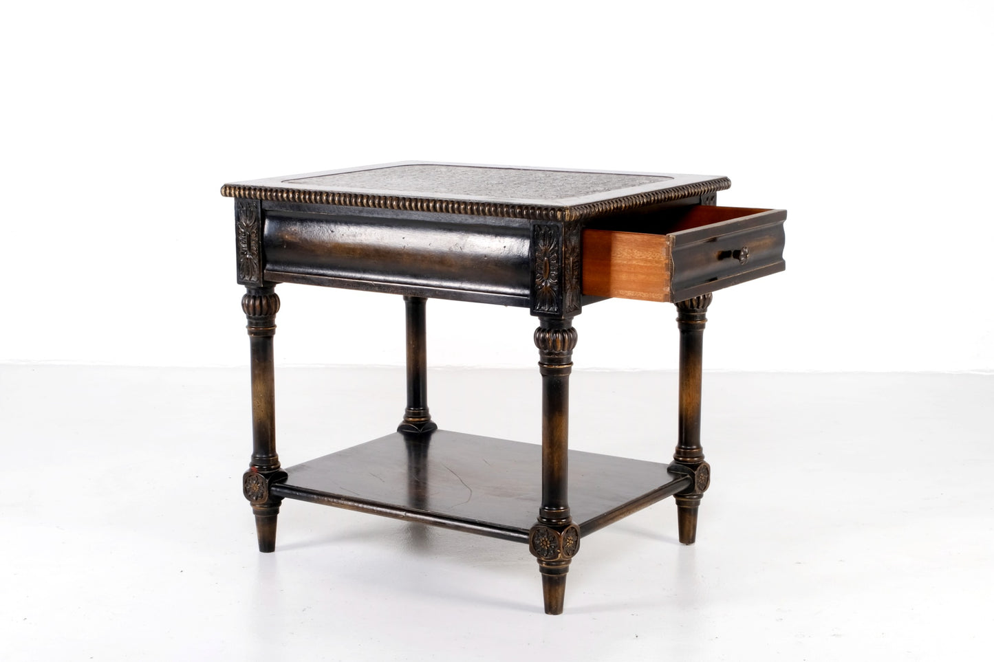 ANTIQUE VICTORIAN SQUIRE END TABLE
