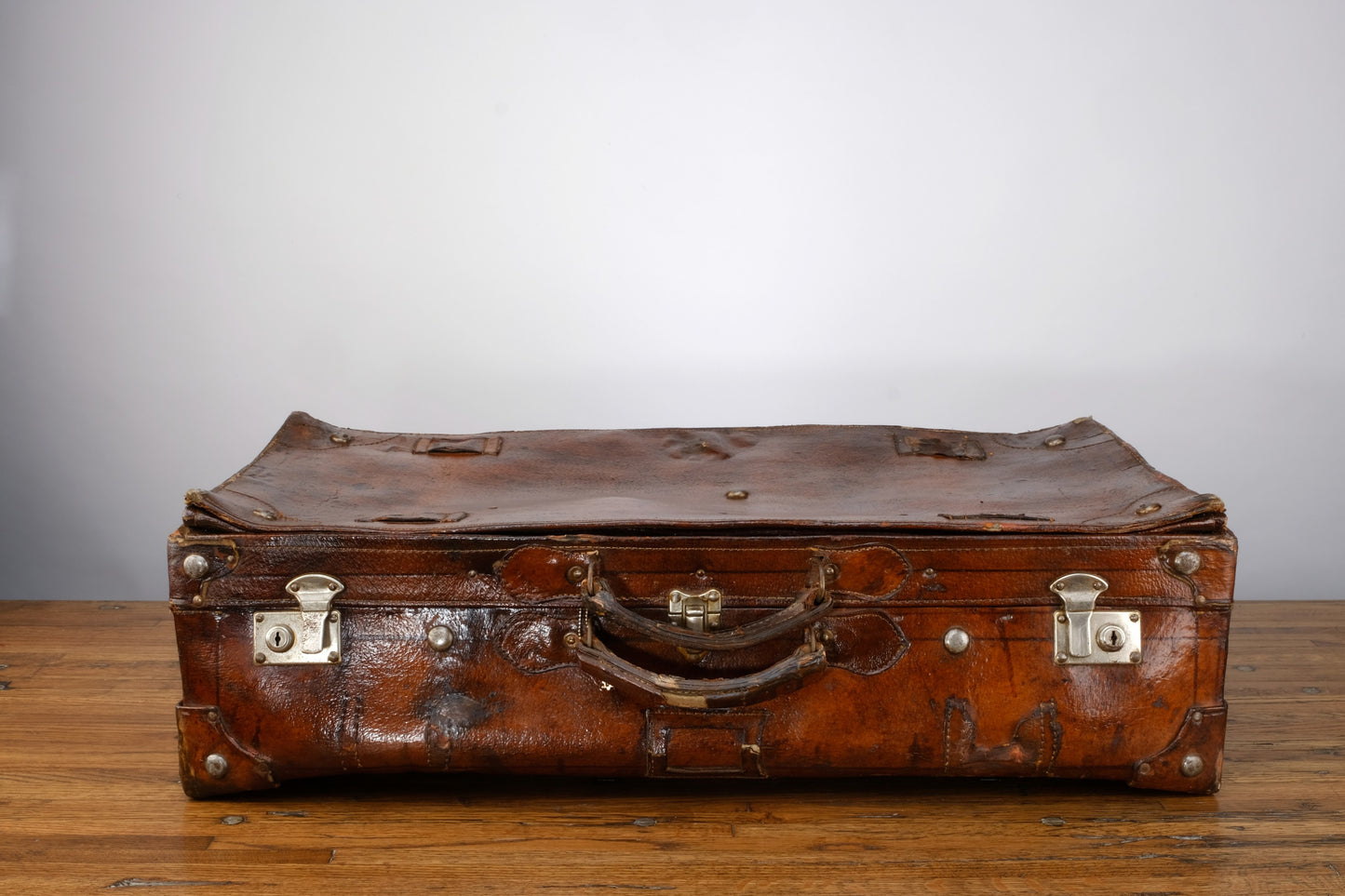 UNKNOWN LEATHER LUGGAGE