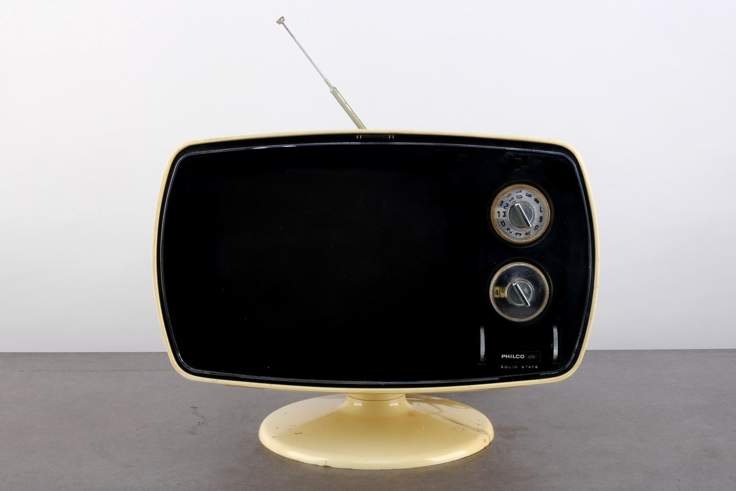 PHILCO FORD