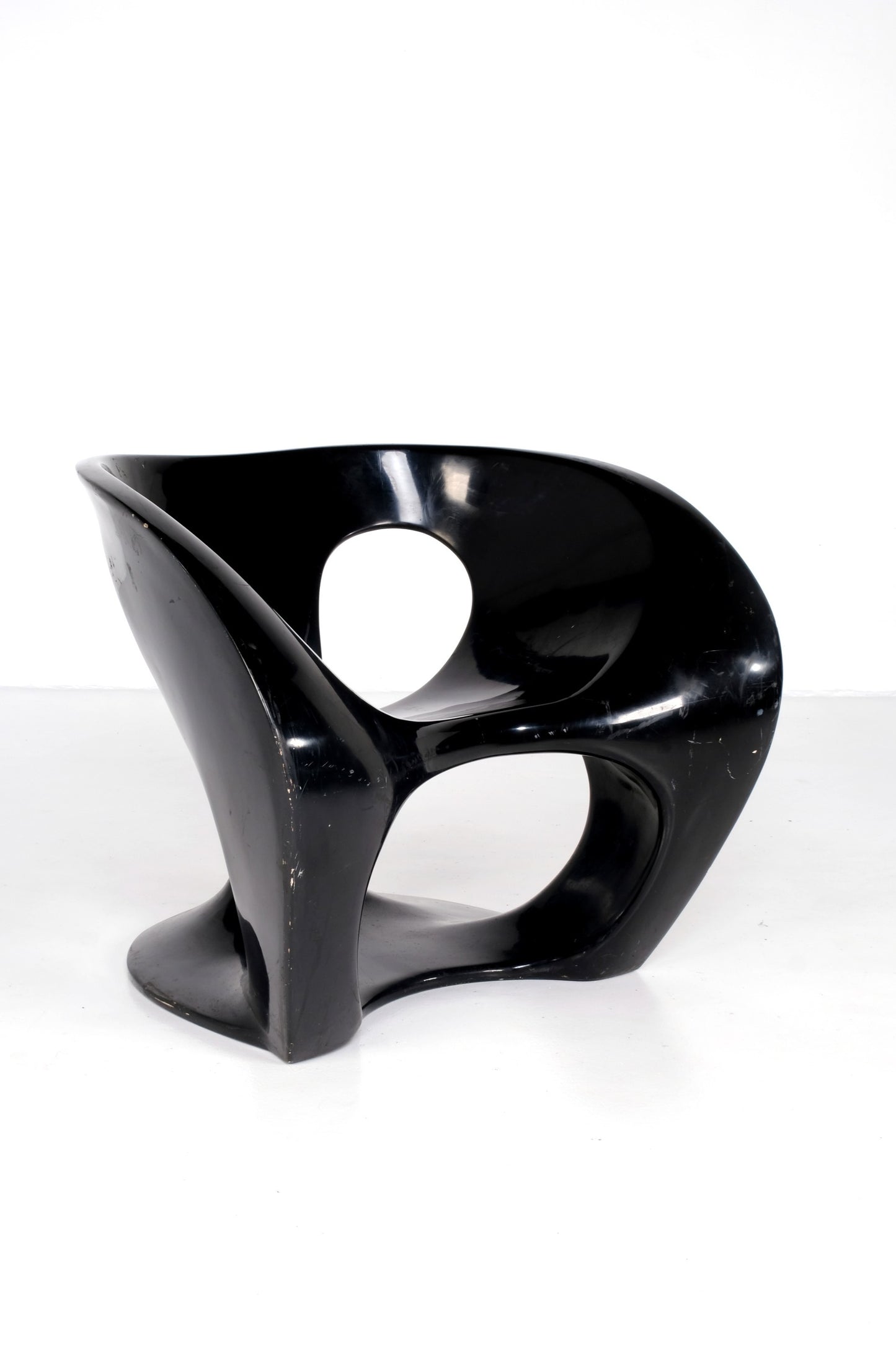 MODERN DESIGN BLACK LOUNGE CHAIR