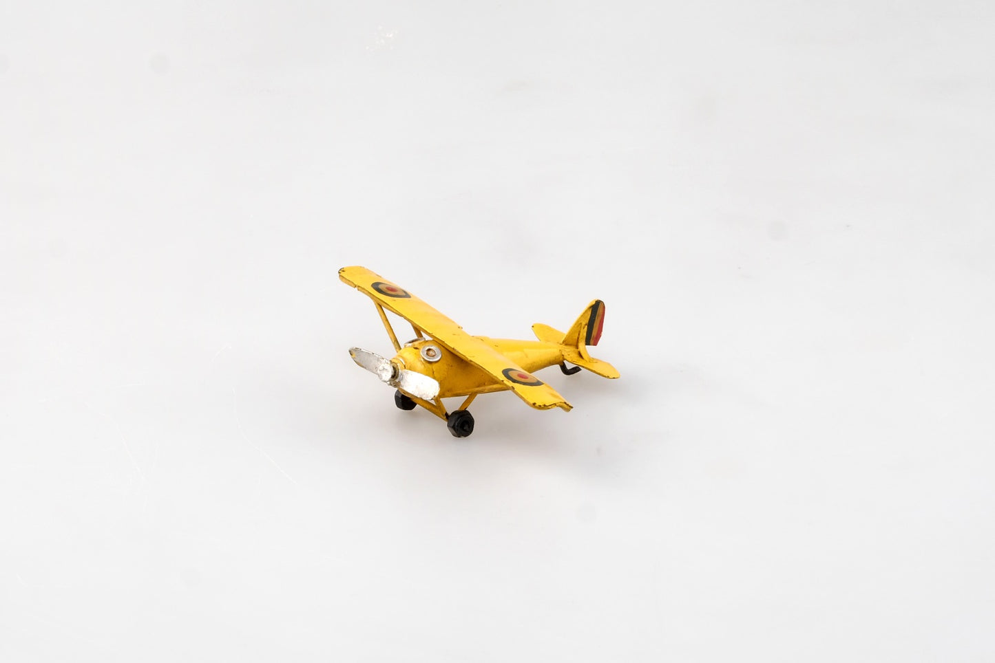 WWII ENGLISH MILITARY FIGHTER PLANE