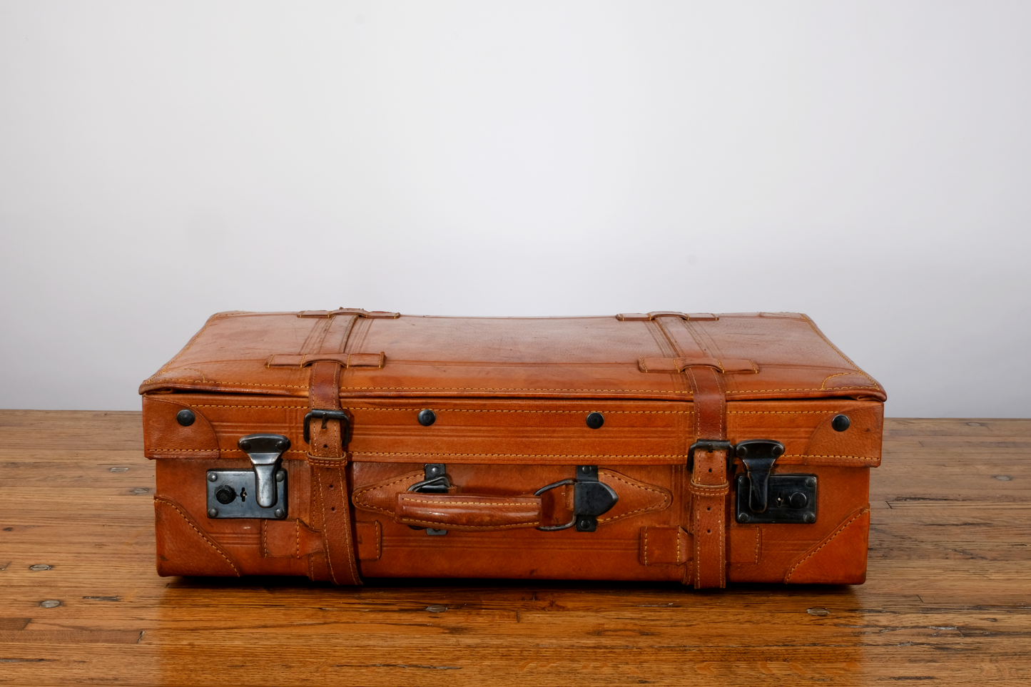 BELTED LUGGAGE