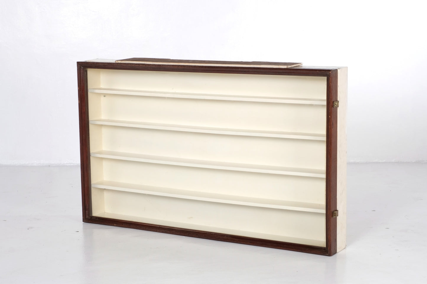WALL MOUNT DISPLAY CABINET