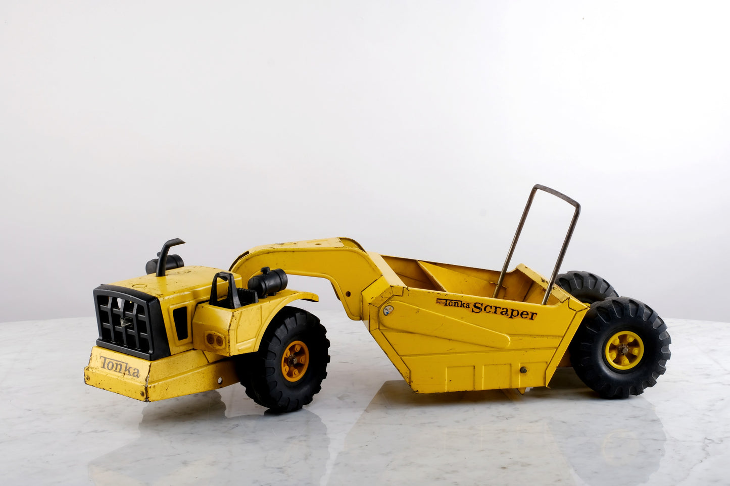 MIGHTY TONKA TRACTOR