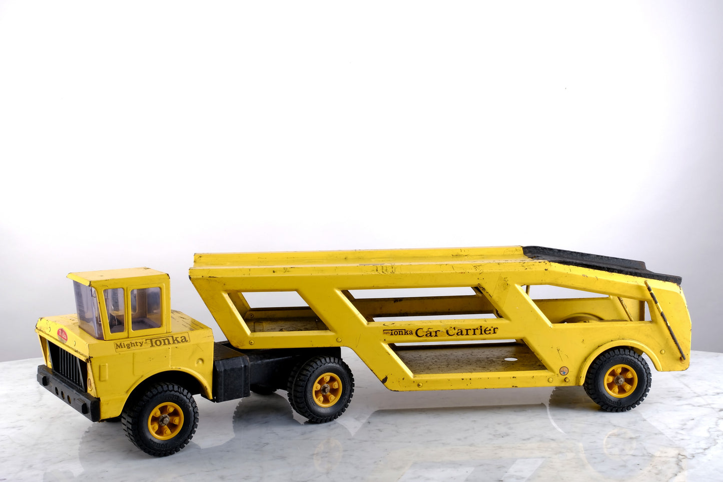 TONKA TRUCK AUTO CARRIER TRANSPORT