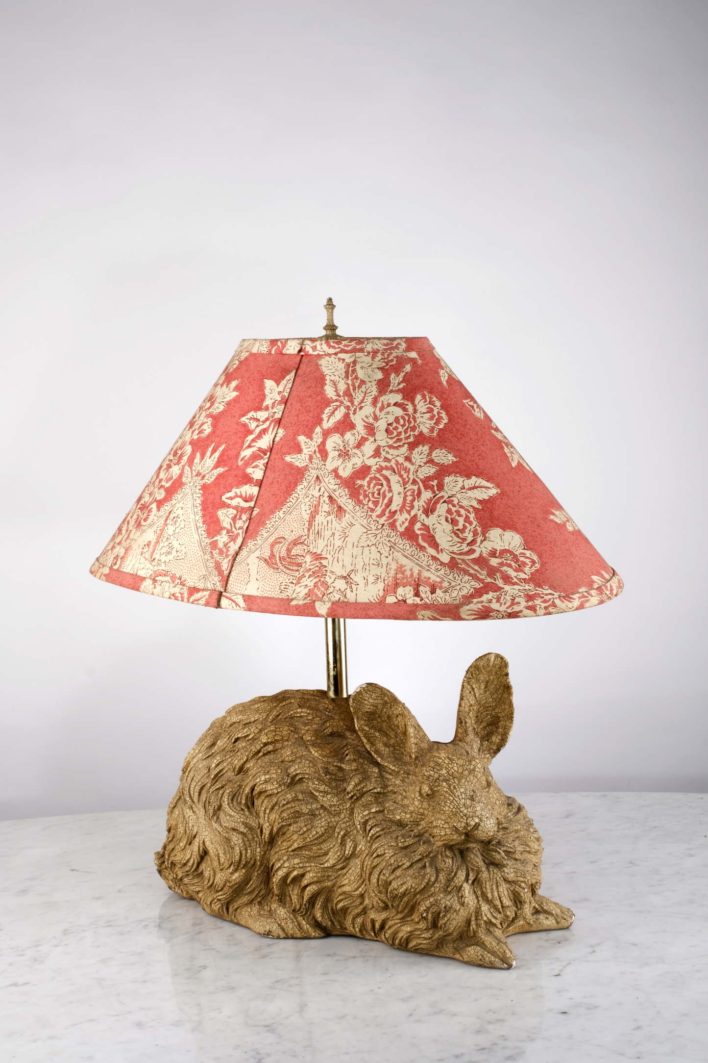 ART DECO HARE SCULPTURE TABLE LAMPSHADE