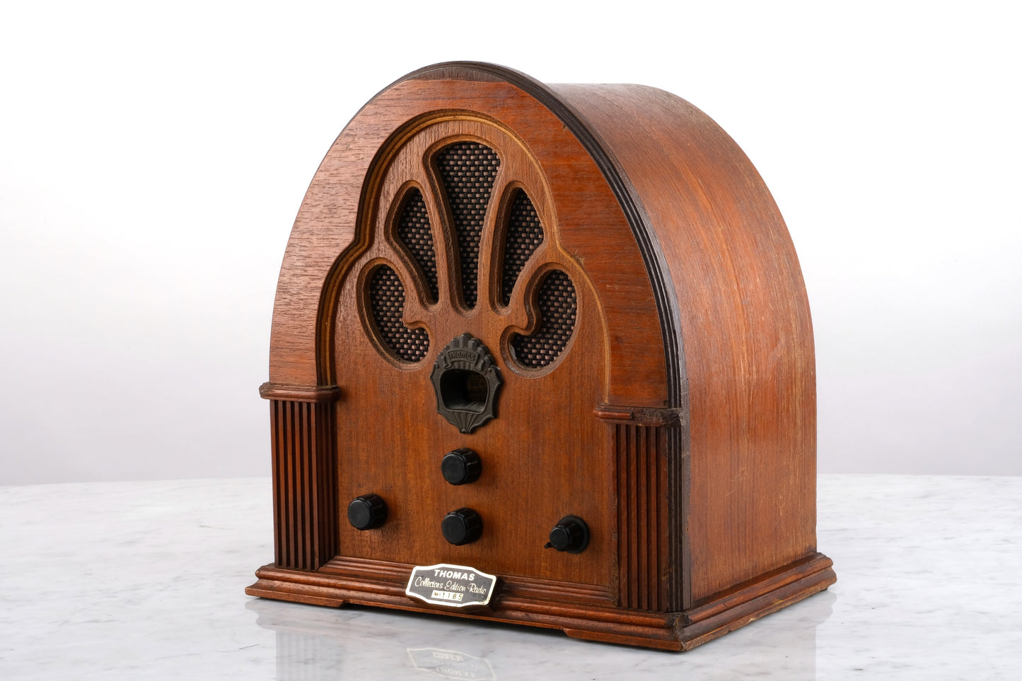THOMAS RADIO