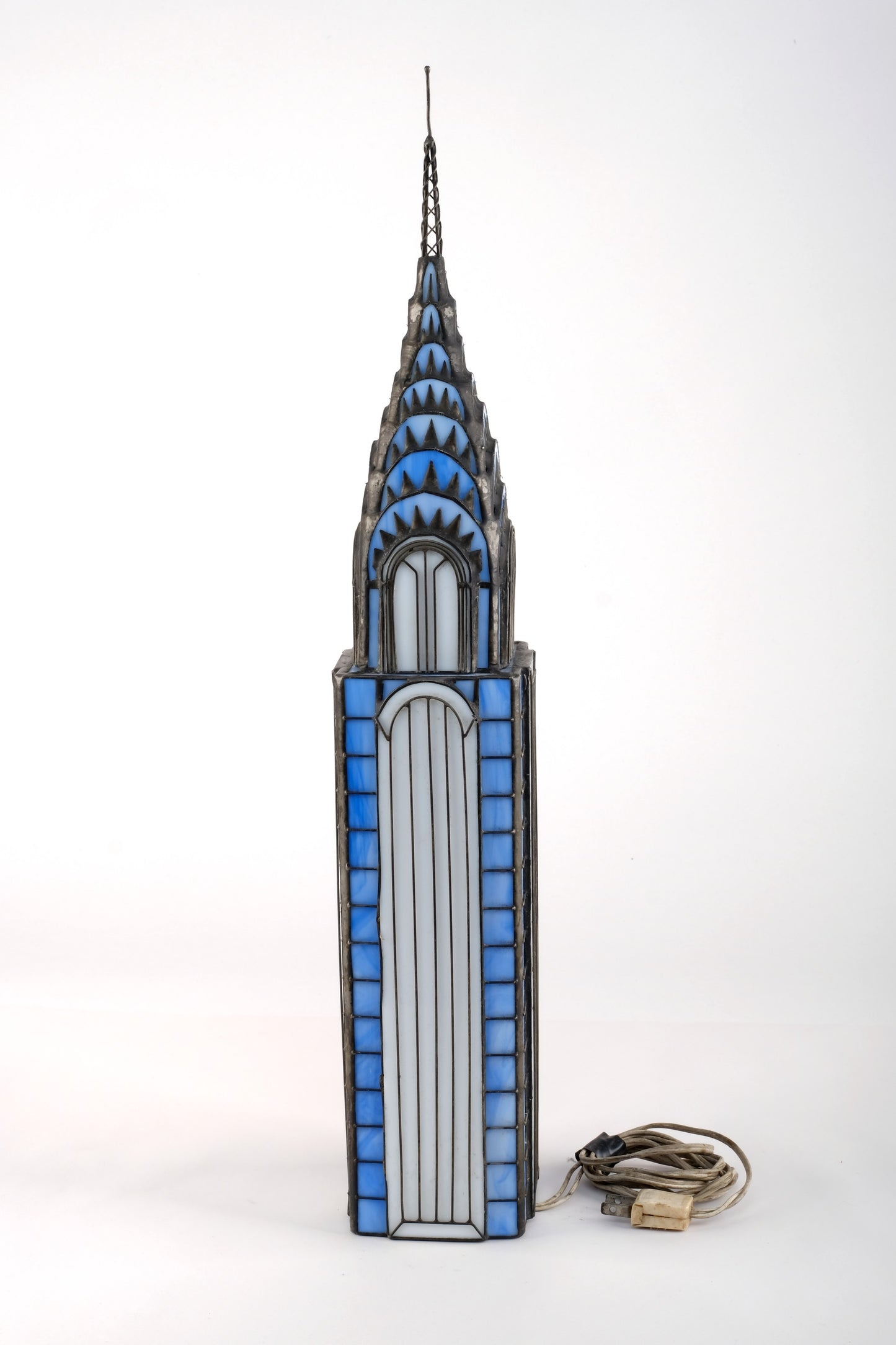 THE “BELOVED” CHRYSLER BUILDING – LIGHT COVER