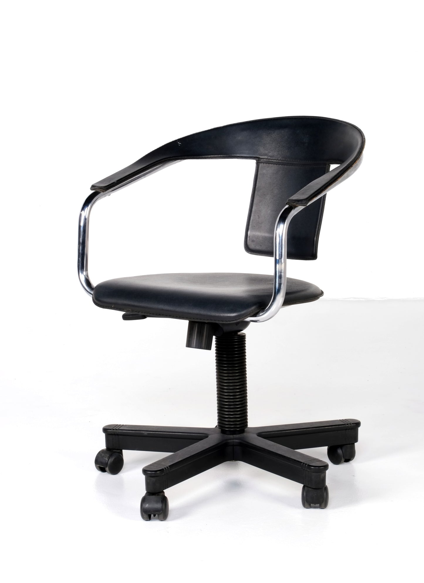VINTAGE SWIVEL OFFICE ARMCHAIR