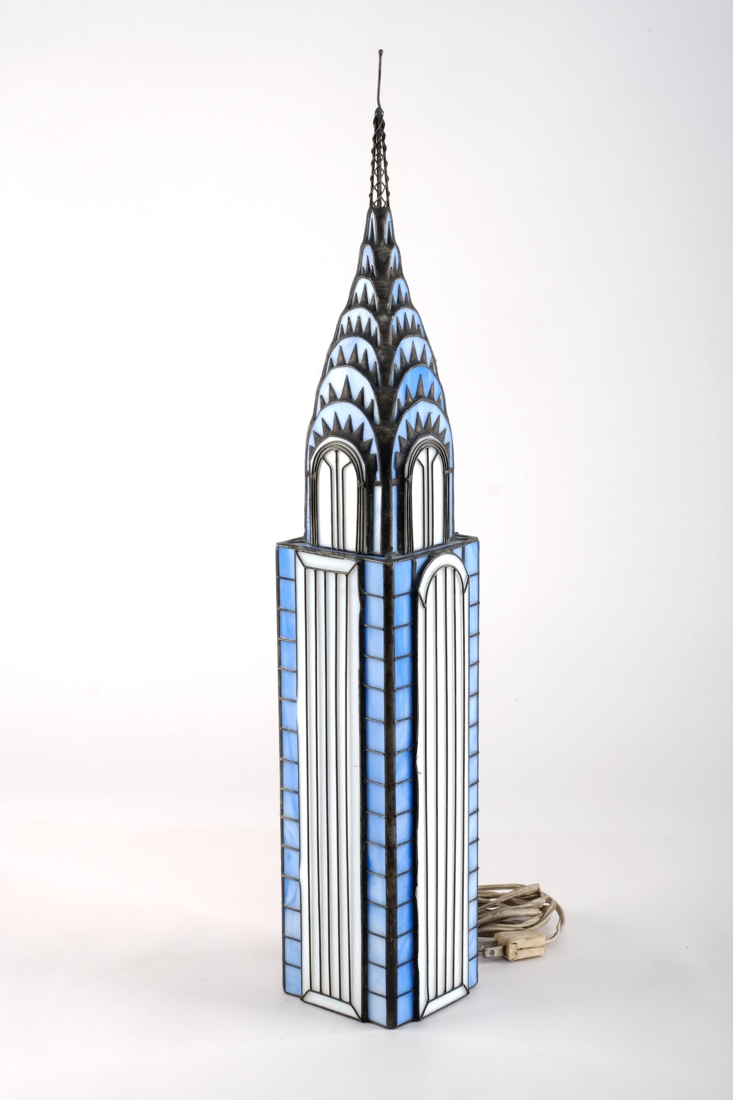 THE “BELOVED” CHRYSLER BUILDING – LIGHT COVER