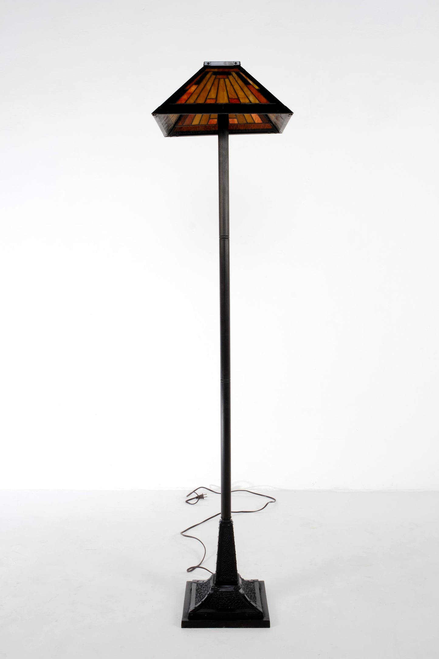 TIFFANY LAVA QUARTZ LAMP SHADE