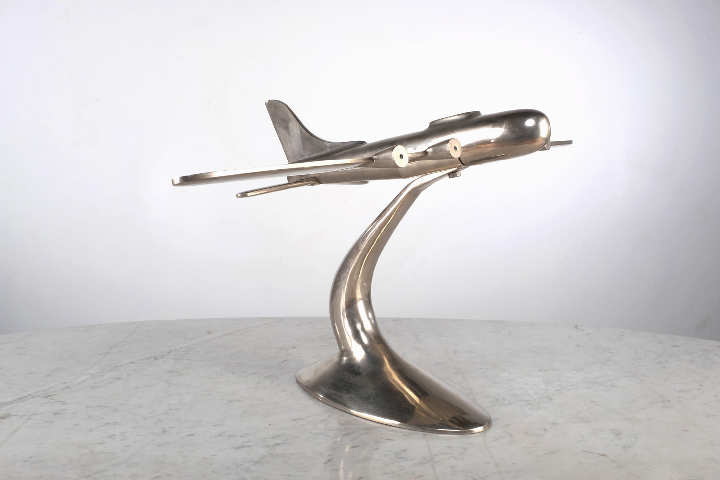 ART DECO POLISHED CAST ALUMINUM MODEL AIRPLANE DECORATIVE