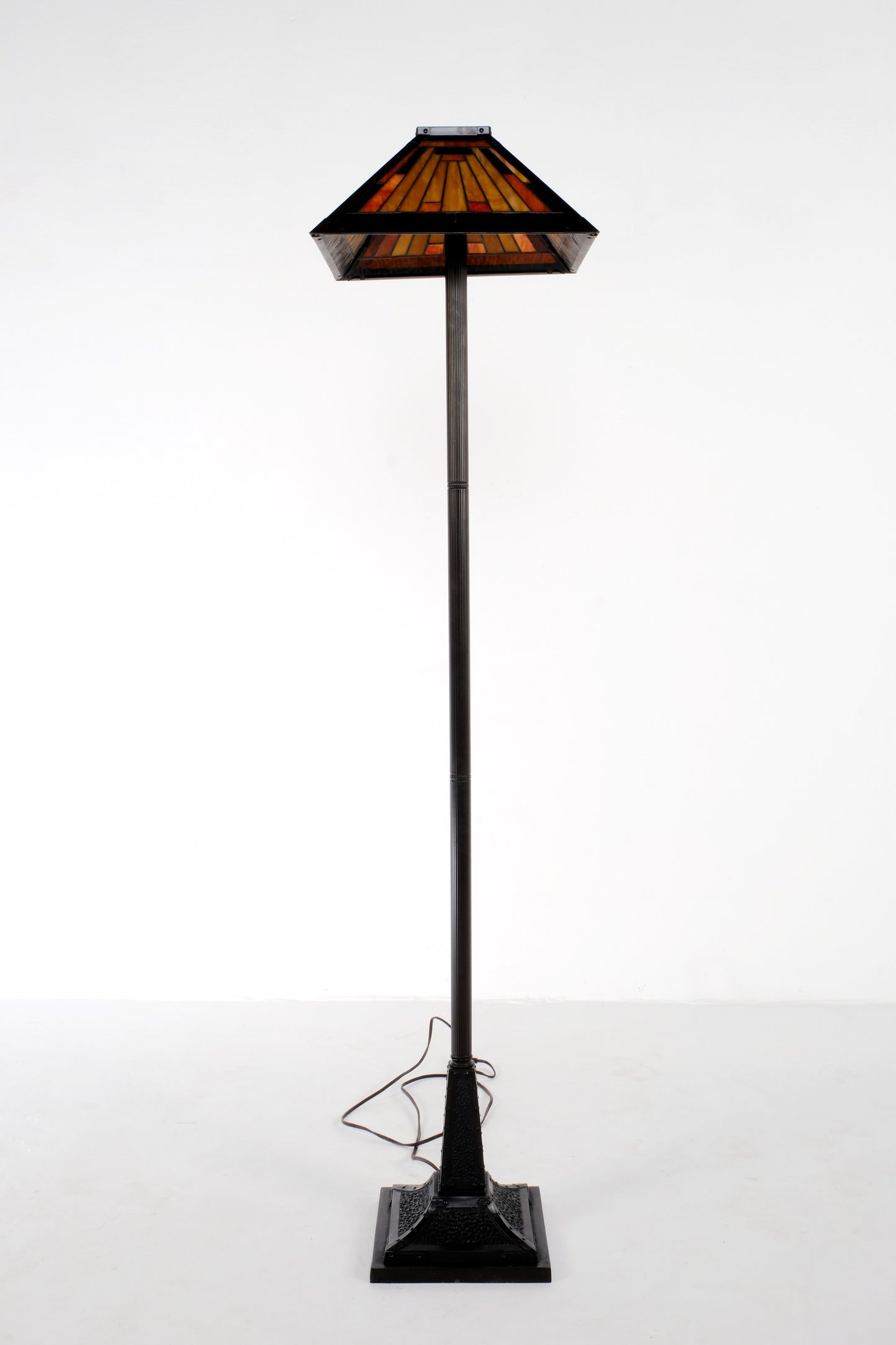 TIFFANY LAVA QUARTZ LAMP SHADE